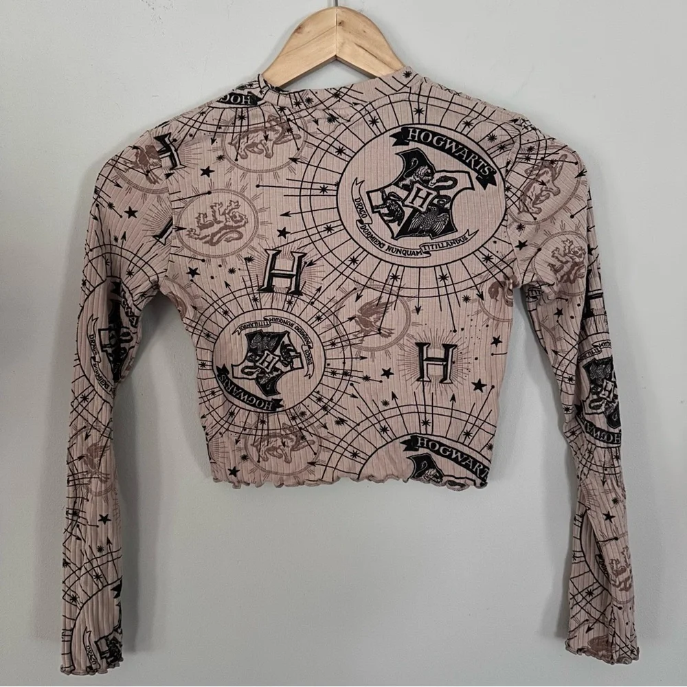 H&M Harry Potter Hogwarts Crest Long Sleeve Cropped Cotton Blend Shirt Sz 12/14